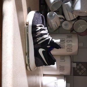 nike kd shoes size 5.5Y